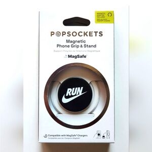 PopSocket Magnetic Phone Grip & Stand - Black and White